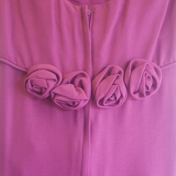 Full length formal dress - Picture 4 of 8